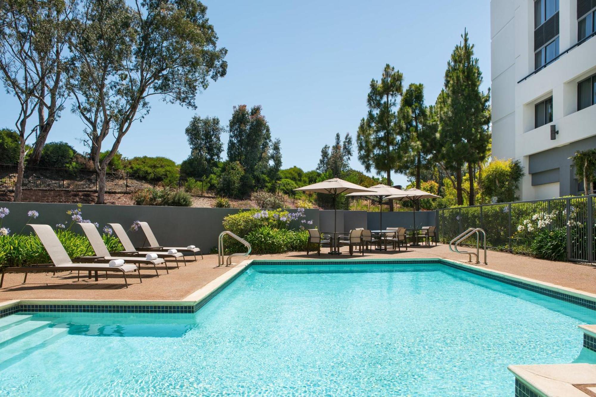 מלון Courtyard By Marriott Richmond Berkeley מראה חיצוני תמונה