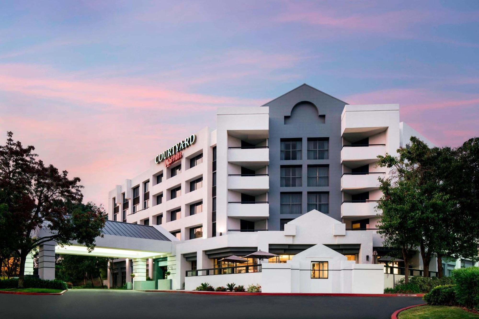מלון Courtyard By Marriott Richmond Berkeley מראה חיצוני תמונה